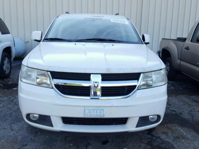 3D4PG5FV2AT147406 - 2010 DODGE JOURNEY SX WHITE photo 9