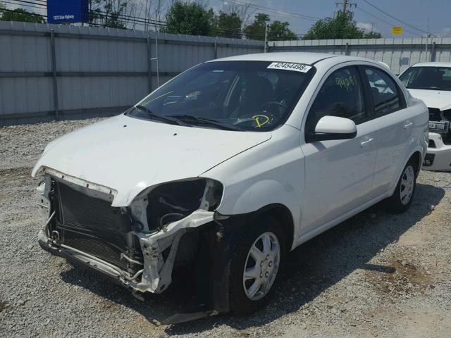 KL1TD5DE9BB256432 - 2011 CHEVROLET AVEO LS WHITE photo 2