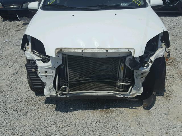 KL1TD5DE9BB256432 - 2011 CHEVROLET AVEO LS WHITE photo 9