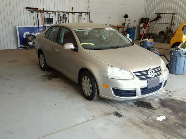 3VWPF71KX5M620992 - 2005 VOLKSWAGEN NEW JETTA SILVER photo 1