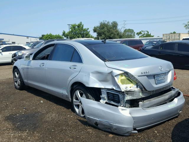 WDDNG7DB1CA442246 - 2012 MERCEDES-BENZ S 550 SILVER photo 3
