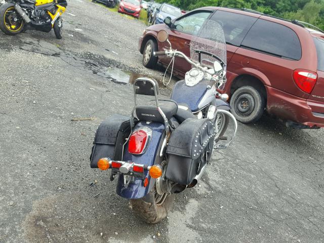 JH2RC44611M453534 - 2001 HONDA VT750 CD2 BLUE photo 4