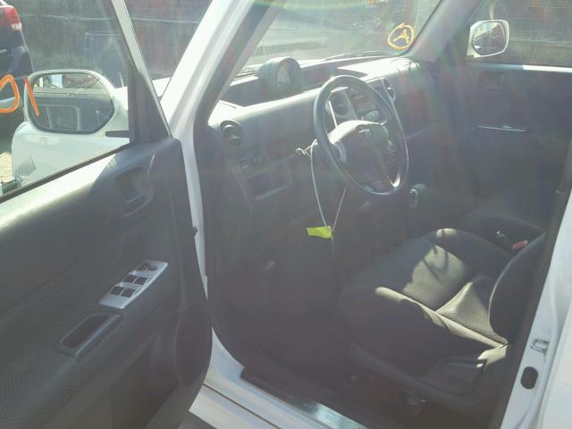 JTLKT324X64047737 - 2006 TOYOTA SCION XB თეთრი ფოტო 9