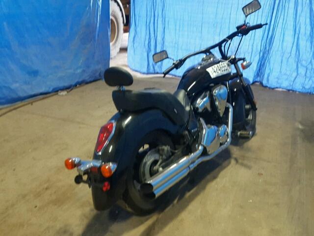 JH2SC660XDK300110 - 2013 HONDA VT1300 CR BLACK photo 4