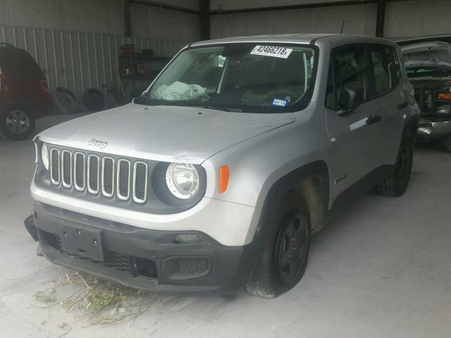 ZACCJAAB3HPF75179 - 2017 JEEP RENEGADE S 银色 照片 2