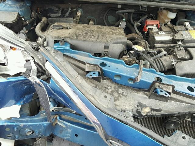 VNKKTUD31FA021221 - 2015 TOYOTA YARIS BLUE photo 7