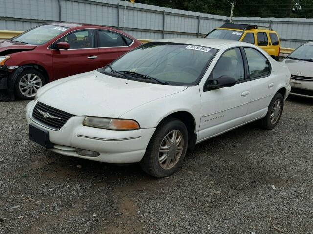 1C3EJ56H2YN120771 - 2000 CHRYSLER CIRRUS LXI WHITE photo 2