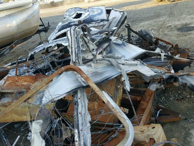 1UJBJ02N661ET0183 - 2006 JAYC TRAVEL TRL დამწვარი ფოტო 5