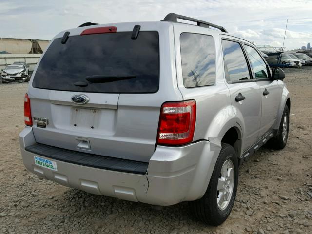 1FMCU9D77BKC11681 - 2011 FORD ESCAPE SILVER photo 4