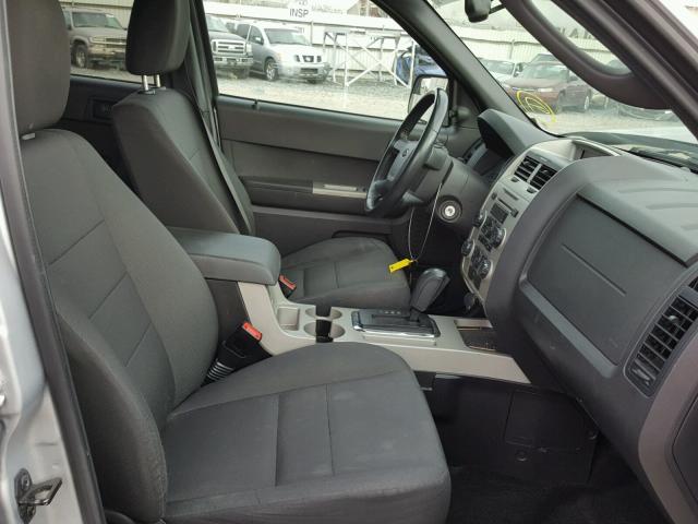 1FMCU9D77BKC11681 - 2011 FORD ESCAPE SILVER photo 5