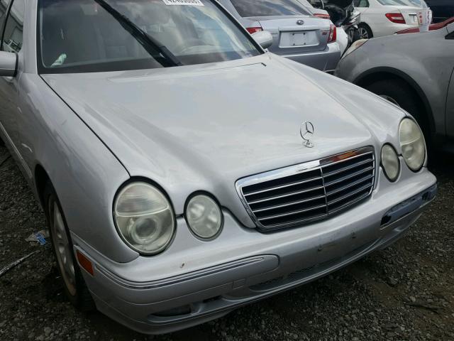 WDBJF83J8YX033836 - 2000 MERCEDES-BENZ E 430 SILVER photo 9