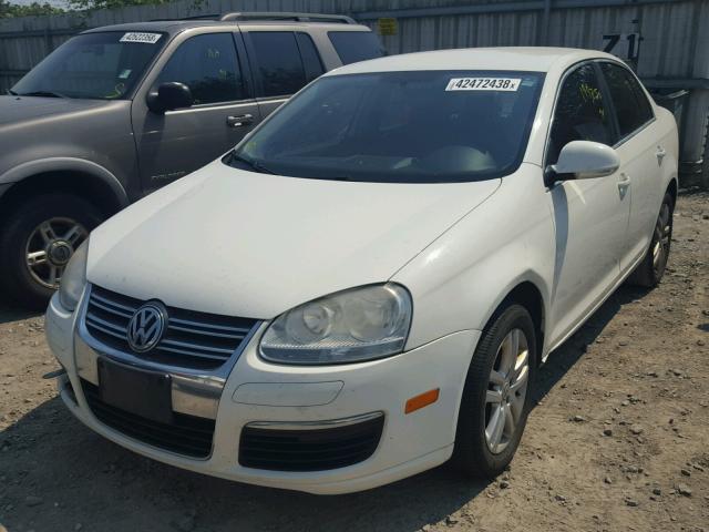 3VWRF71K47M011019 - 2007 VOLKSWAGEN JETTA 2.5 WHITE photo 2