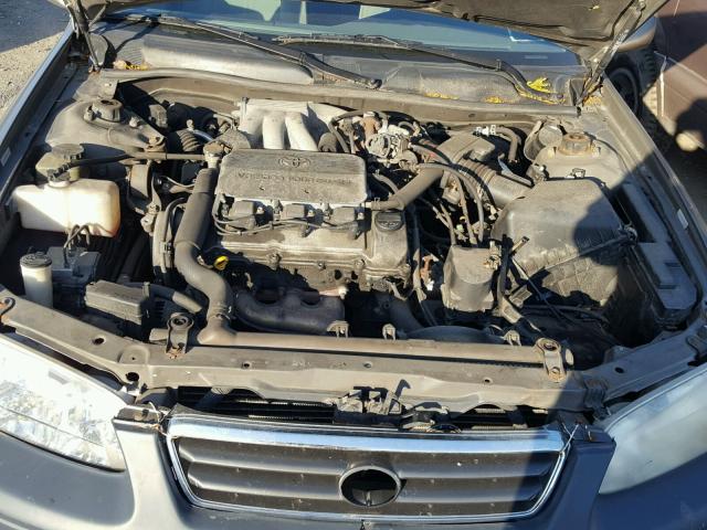 4T1BG22K8YU652136 - 2000 TOYOTA CAMRY CE GRAY photo 7