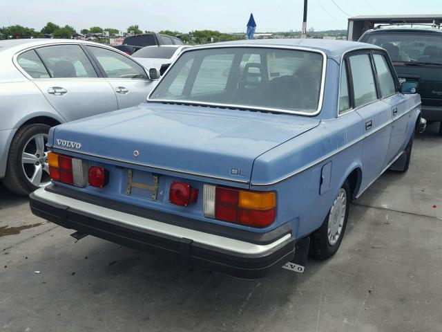 YV1AX4949C1739969 - 1982 VOLVO 244 DL BLUE photo 4