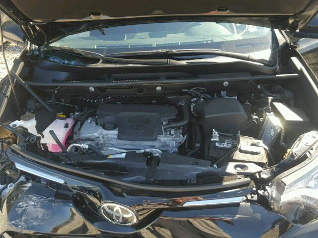 2T3BFREV5HW591921 - 2017 TOYOTA RAV4 LE Qara foto 7