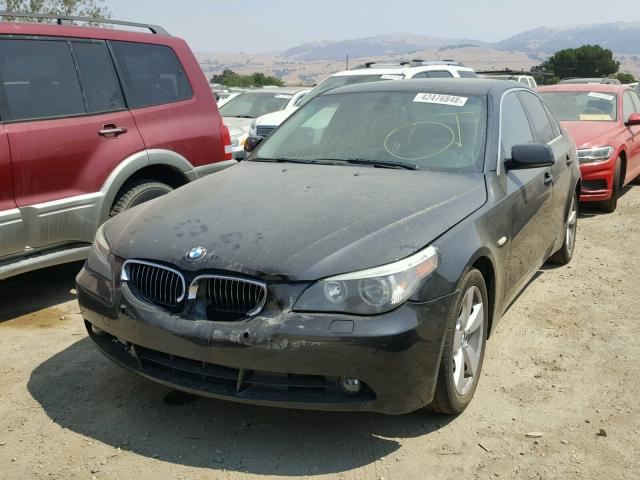 WBANF73527CU27500 - 2007 BMW 530 XI BLACK photo 2