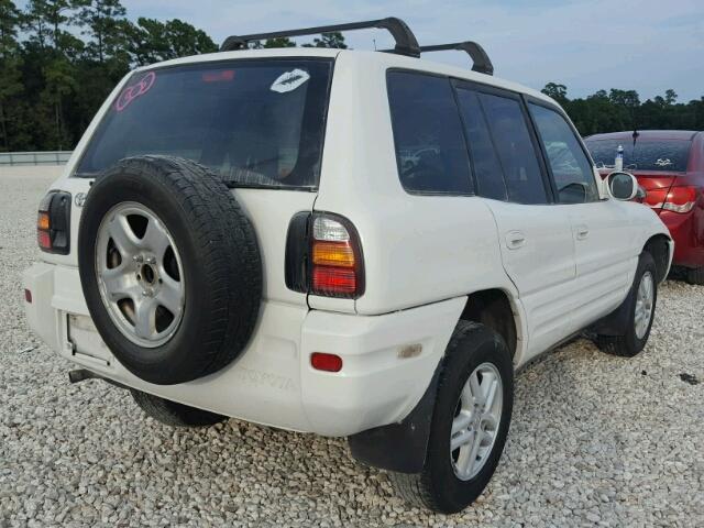 JT3GP10VXY7069510 - 2000 TOYOTA RAV4 WHITE photo 4