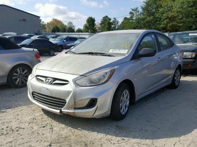 KMHCT4AEXDU416914 - 2013 HYUNDAI ACCENT SILVER photo 2