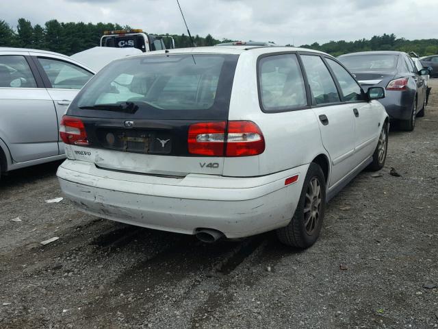 YV1VW27574F087135 - 2004 VOLVO V40 1.9T WHITE photo 4