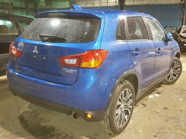 JA4AP3AUXHZ013858 - 2017 MITSUBISHI OUTLANDER BLUE photo 4