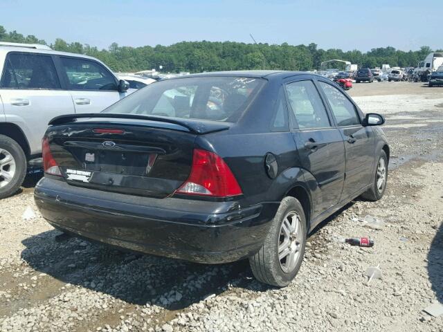 1FAFP34321W364386 - 2001 FORD FOCUS BLACK photo 4