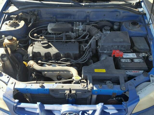 KMHCF35G92U203379 - 2002 HYUNDAI ACCENT L BLUE photo 7