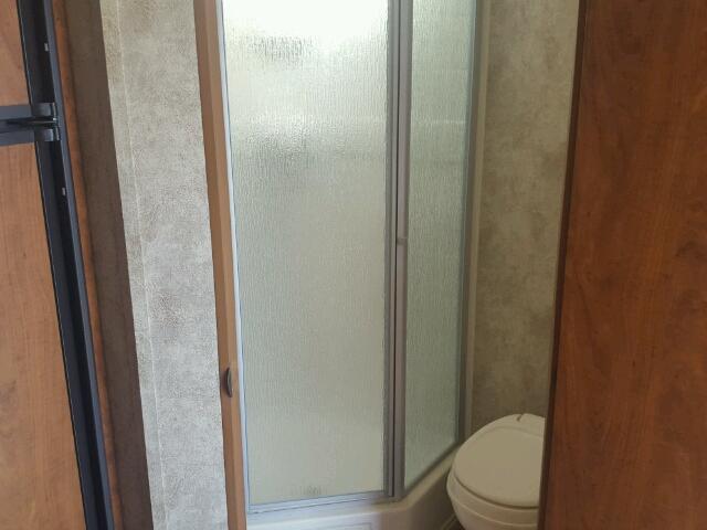 4YDT31828CT413428 - 2012 KEYSTONE PASSPORT WHITE photo 9