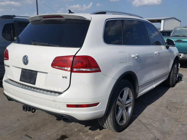 WVGDF9BP7ED002841 - 2014 VOLKSWAGEN TOUAREG V6 WHITE photo 4