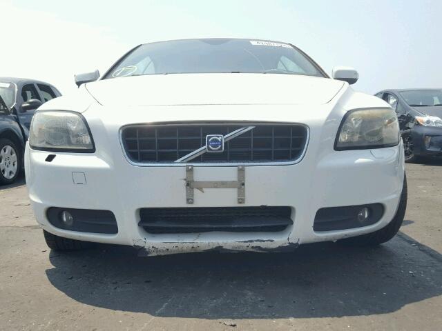 YV1MC67218J047329 - 2008 VOLVO C70 T5 WHITE photo 9