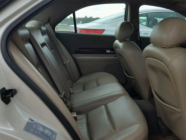 1LNHM87A72Y704782 - 2002 LINCOLN LS 奶油色 照片 6