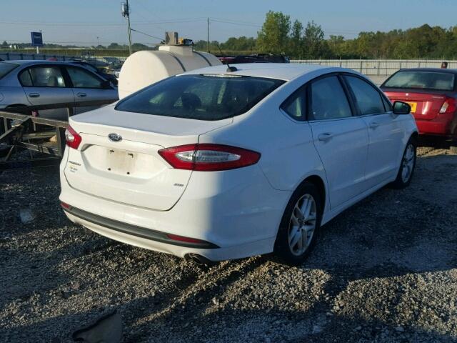 1FA6P0H72E5384225 - 2014 FORD FUSION WHITE photo 4