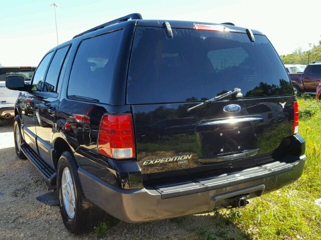 1FMPU15535LA24260 - 2005 FORD EXPEDITION BLACK photo 3