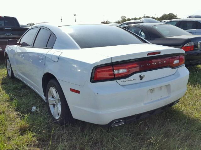 2C3CDXBG6EH191841 - 2014 DODGE CHARGER SE SILVER photo 3