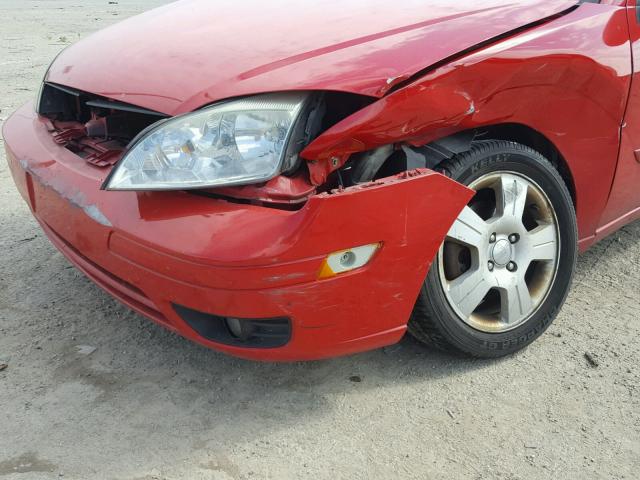 1FAFP34N16W236391 - 2006 FORD FOCUS RED photo 9