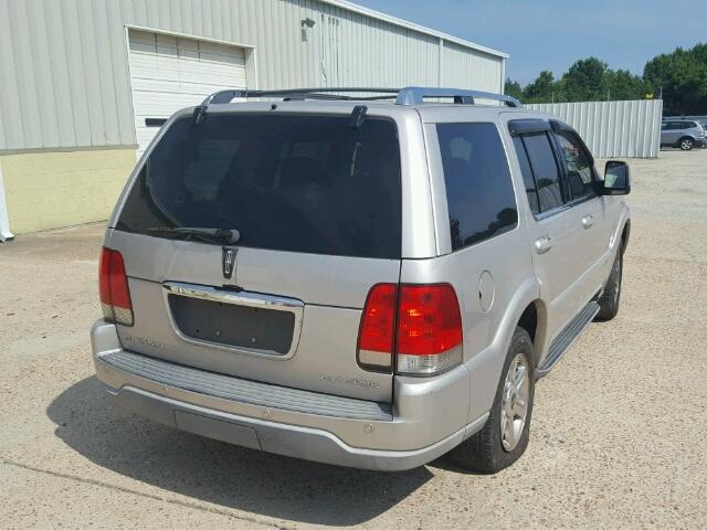 5LMEU78H13ZJ49894 - 2003 LINCOLN AVIATOR 银色 照片 4