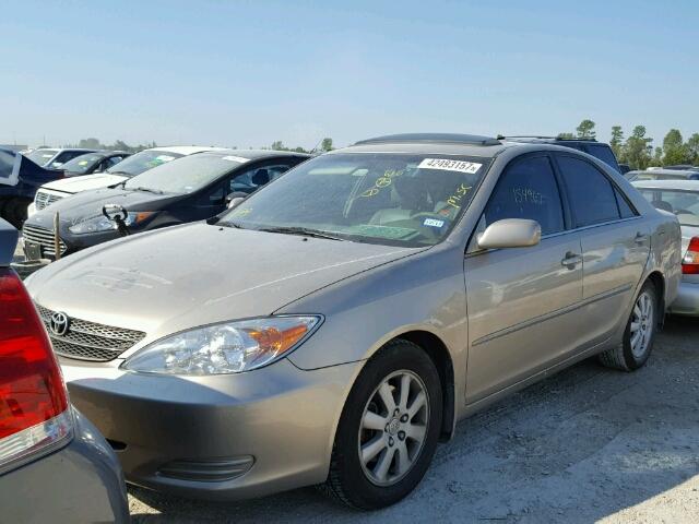 4T1BF30K62U505347 - 2002 TOYOTA CAMRY LE SILVER photo 2