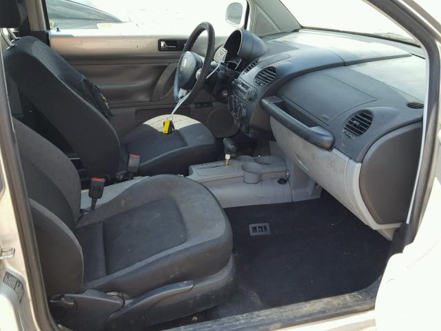 3VWBS21C41M418791 - 2001 VOLKSWAGEN NEW BEETLE ვერცხლისფერი ფოტო 5
