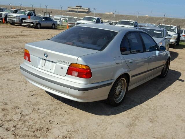 WBADM6340YGU29470 - 2000 BMW 528 I AUTO SILVER photo 4