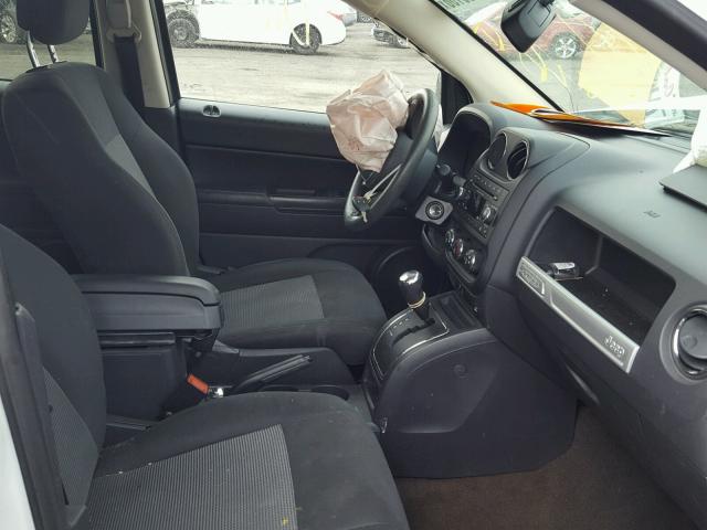 1C4NJDBB4ED686665 - 2014 JEEP COMPASS SP 白色 照片 5