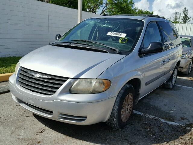 1C4GP45R85B352408 - 2005 CHRYSLER TOWN & COU 灰色 照片 2