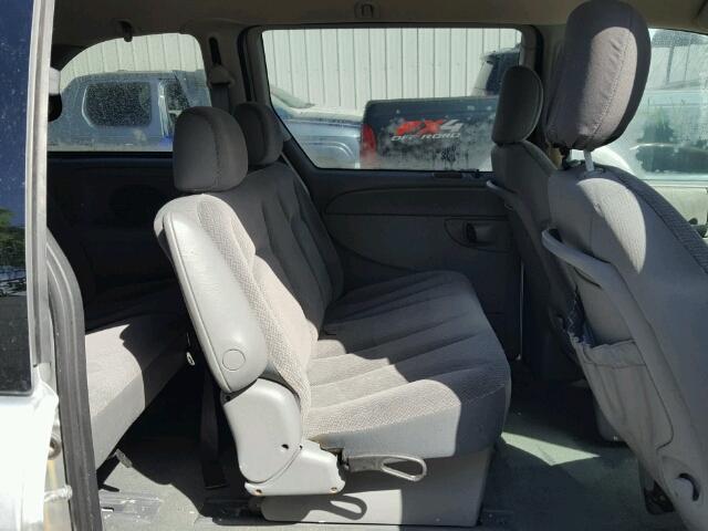 1C4GP45R85B352408 - 2005 CHRYSLER TOWN & COU 灰色 照片 6