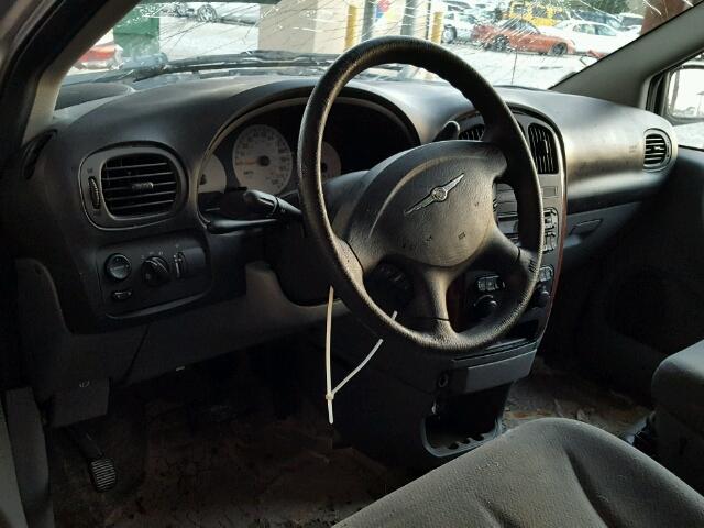 1C4GP45R85B352408 - 2005 CHRYSLER TOWN & COU 灰色 照片 9