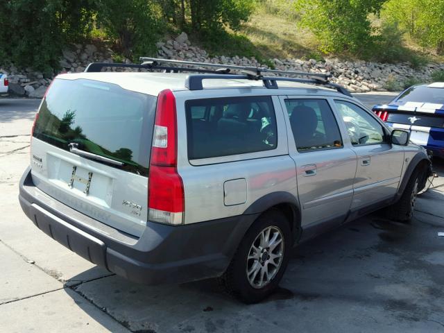 YV1SZ59H041161771 - 2004 VOLVO XC70 SILVER photo 4