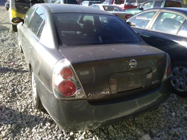 1N4AL11D45C201432 - 2005 NISSAN ALTIMA S GRAY photo 3