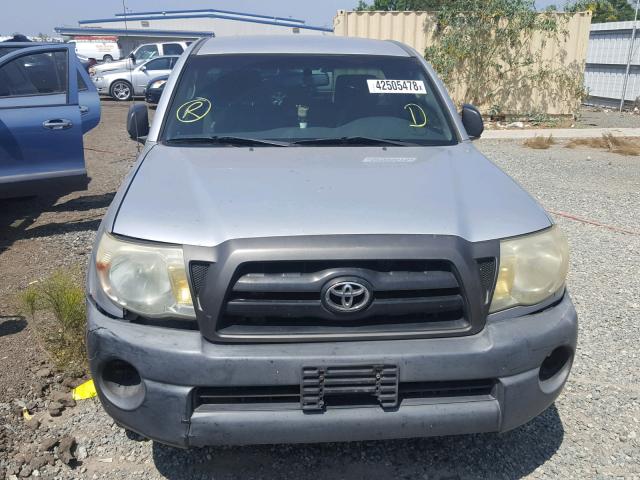 5TENX22N35Z135860 - 2005 TOYOTA TACOMA SILVER photo 9