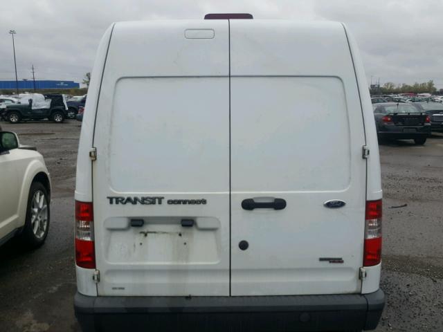 NM0LS7AN5DT160483 - 2013 FORD TRANSIT CO WHITE photo 5