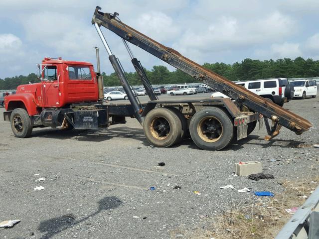 1M2P138C0FA013258 - 1985 MACK 600 RD600 RED photo 3