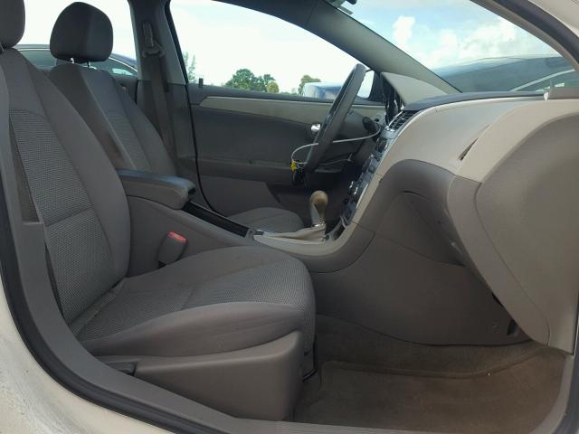 1G1ZG57B78F189626 - 2008 CHEVROLET MALIBU LS თეთრი ფოტო 5