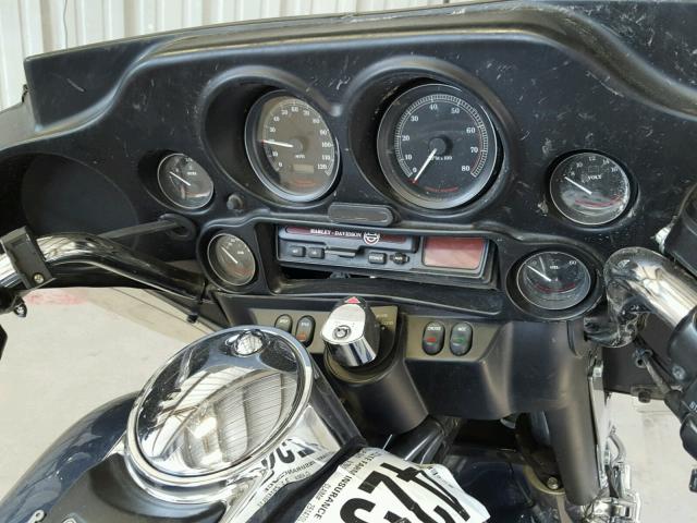 1HD1FCW153Y601056 - 2003 HARLEY-DAVIDSON FLHTCUI BLUE photo 8