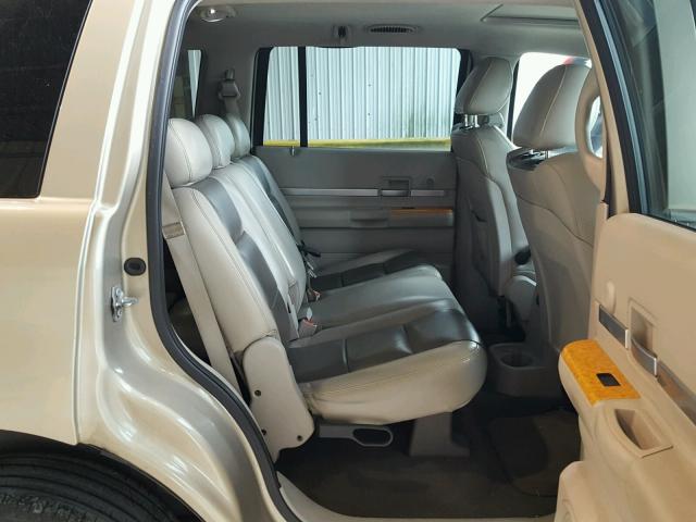 1A8HX582X8F148756 - 2008 CHRYSLER ASPEN LIMI GOLD photo 6